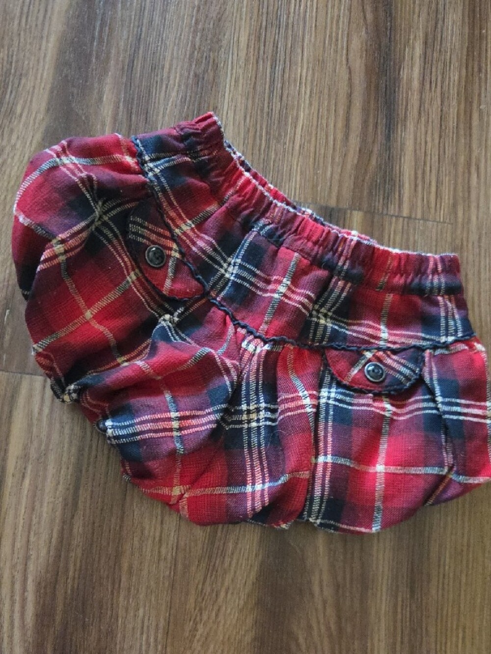 Kinloch Anderson Scottish Kilt Style Red Plaid Skirted Shorts - Picture 5 of 8